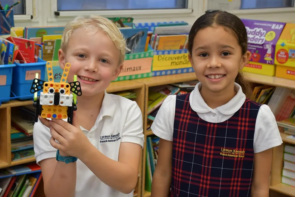 Lyceum Kennedy - French American School