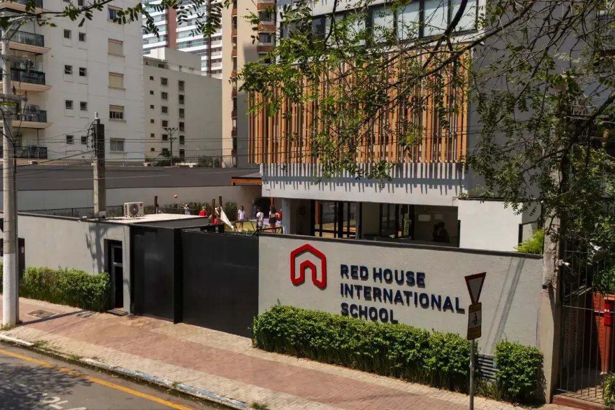 Red House International School