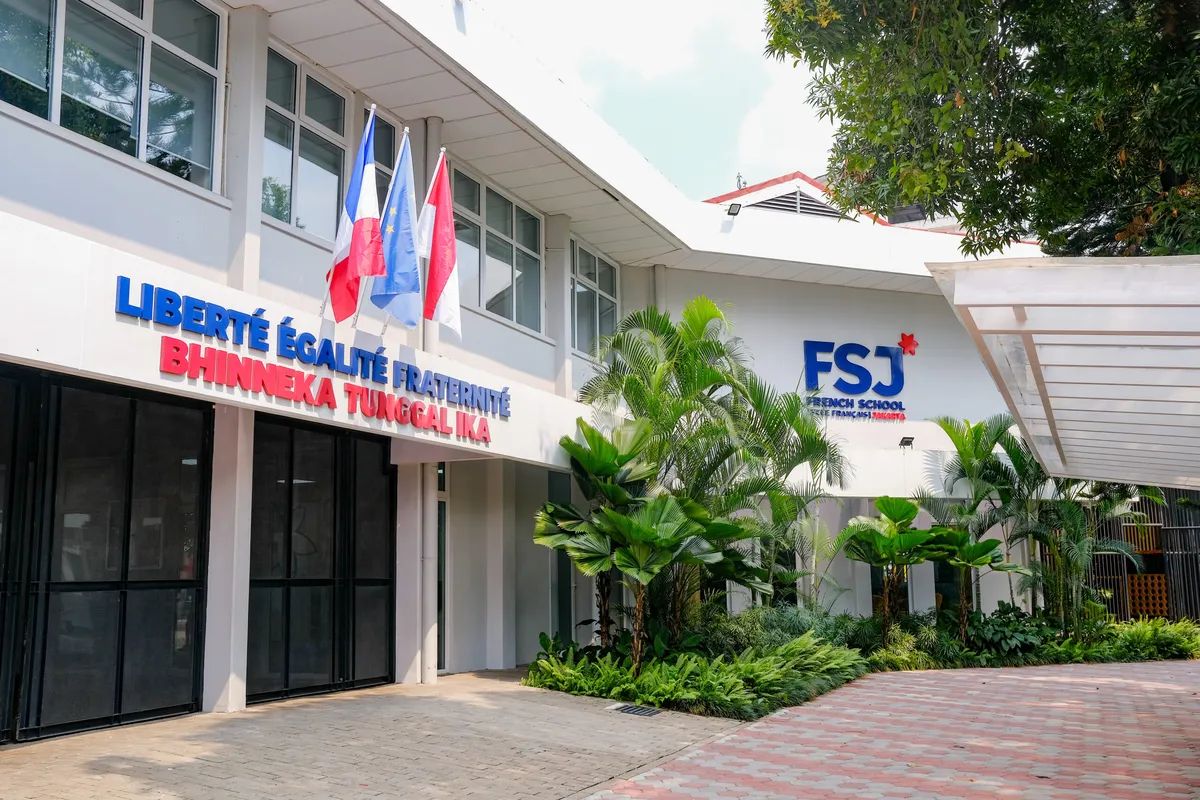 French School Jakarta — photo 1