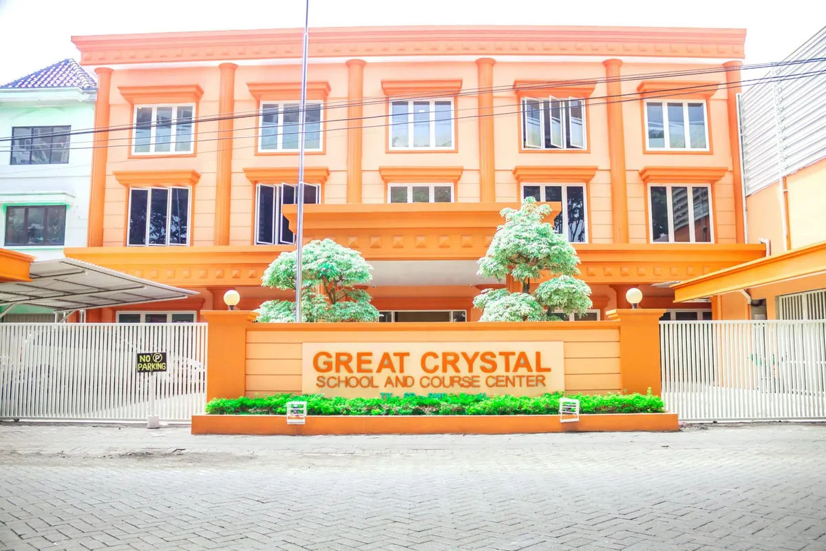 Great Crystal School
