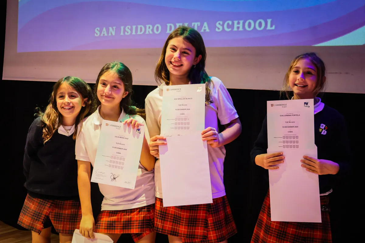 CEP Mixto Reina del Mundo