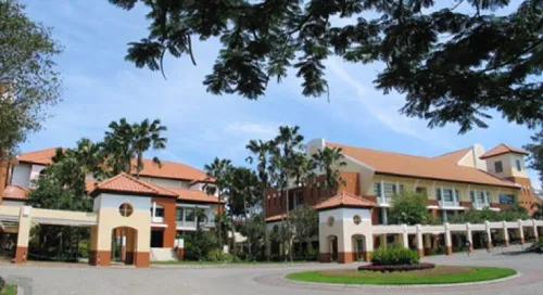 Sekolah Ciputra, Surabaya