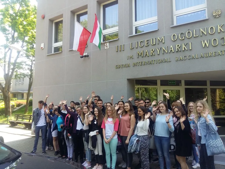 III LICEUM OGÓLNOKSZTAŁCĄCE Z ODDZ DWUJĘZYCZNYMI IM MARYNARKI WOJENNEJ RP