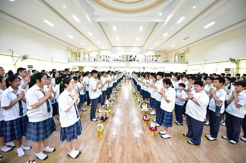 Sarasas Ektra School