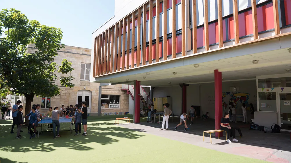 Bordeaux International School