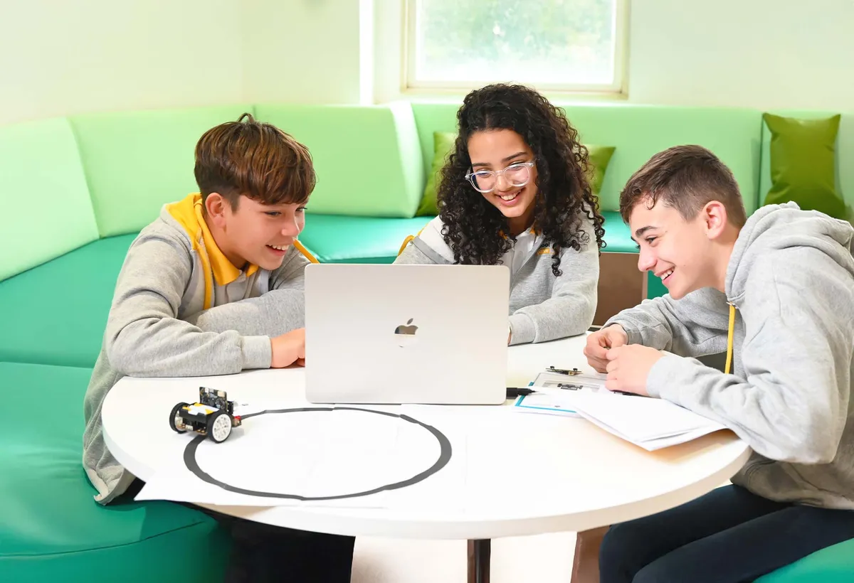 Bright International School