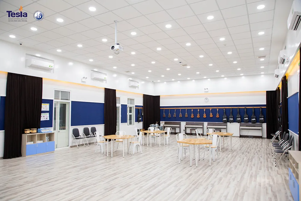 Tesla Education — photo 7