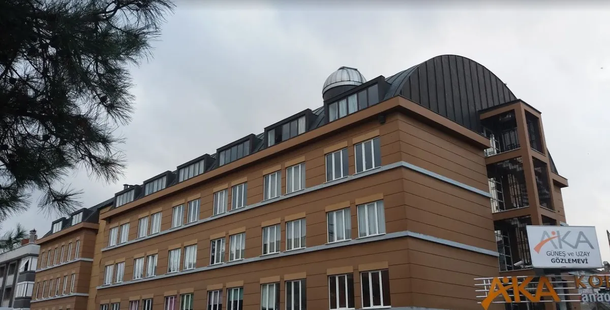 Aka Koleji (Aka Schools)