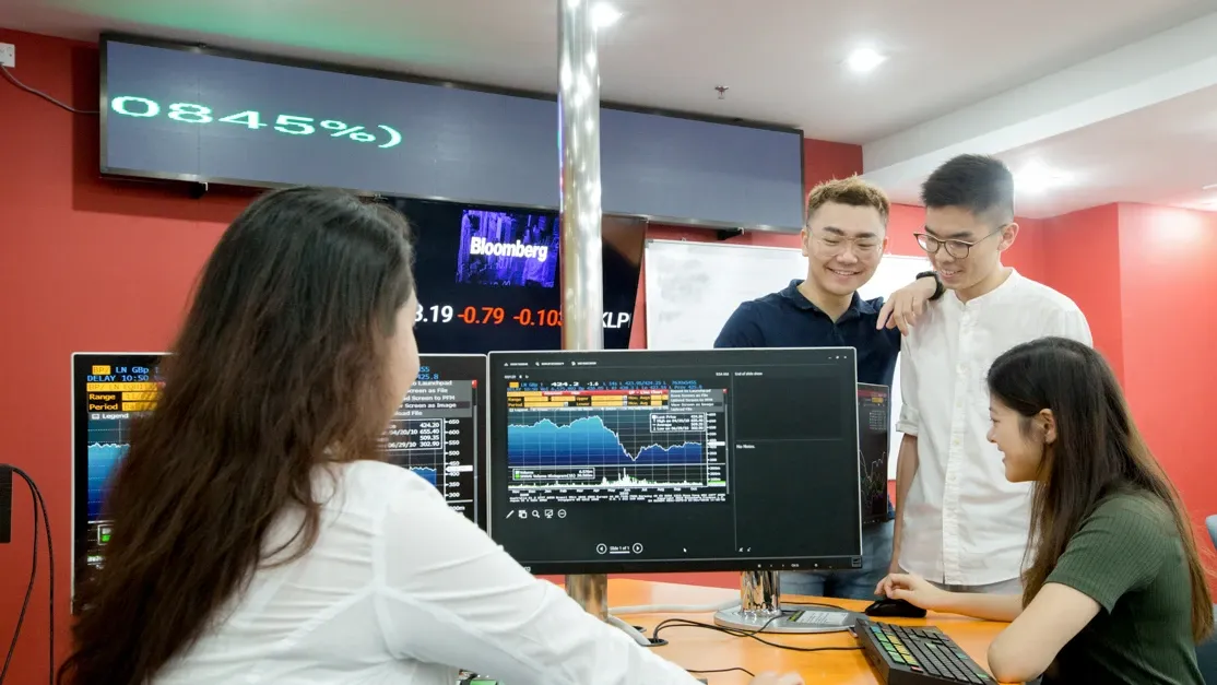 Taylor's College — photo 1