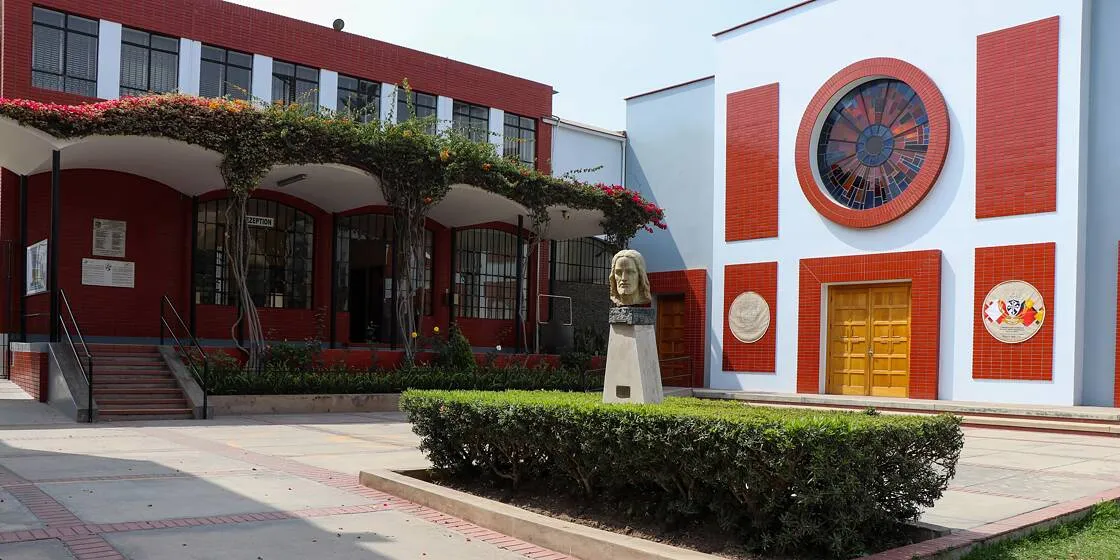 Colegio Peruano Alemán Beata Imelda