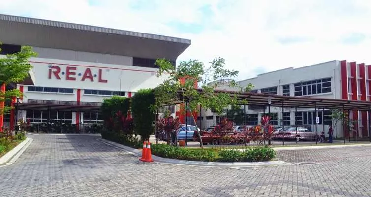 R.E.A.L International School