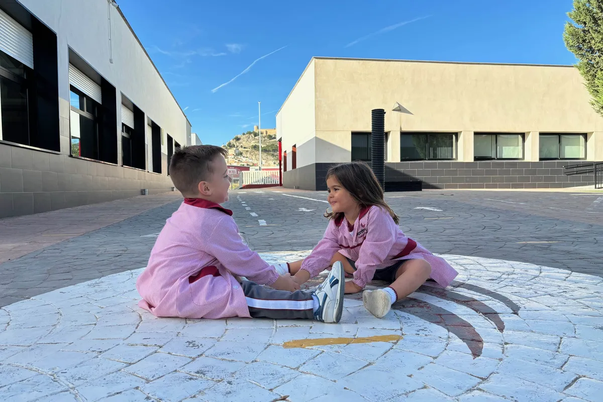 Muntori Bilingual School