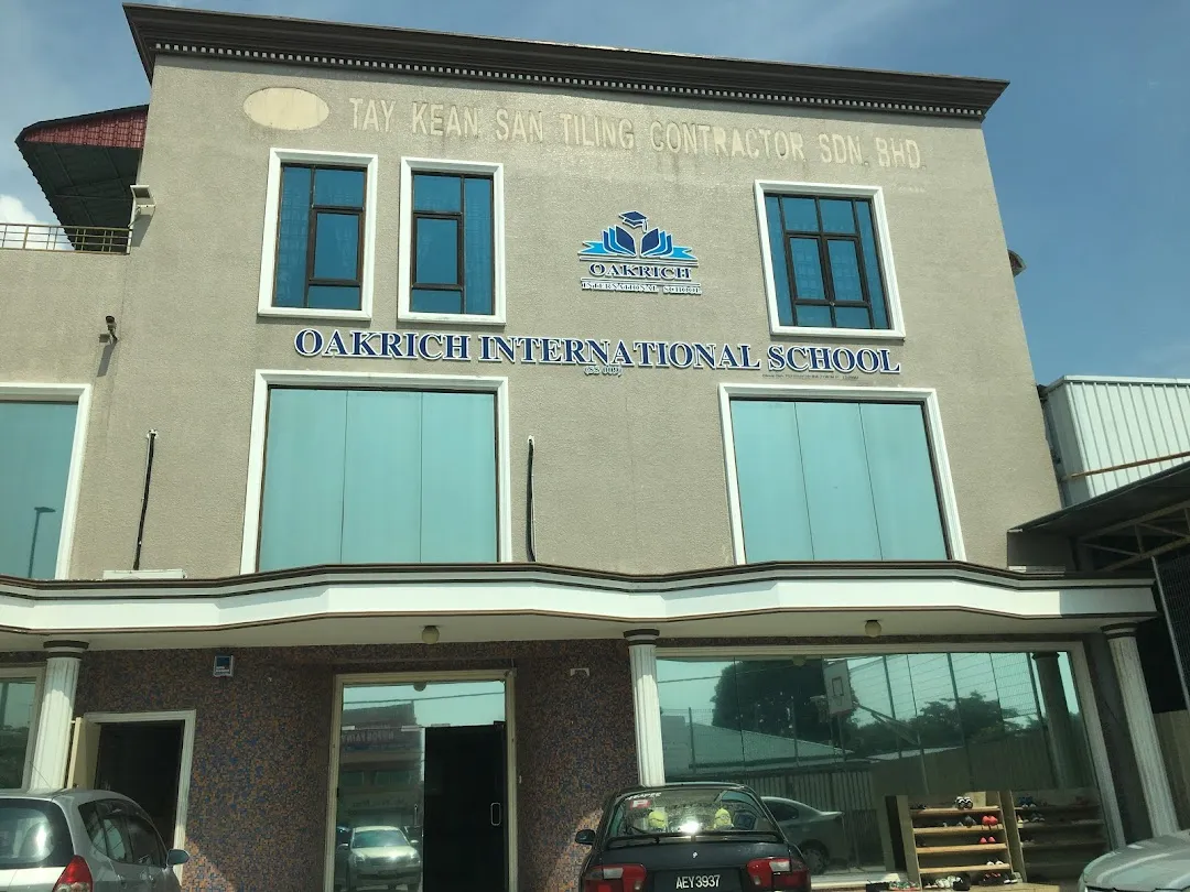 Oakrich International School
