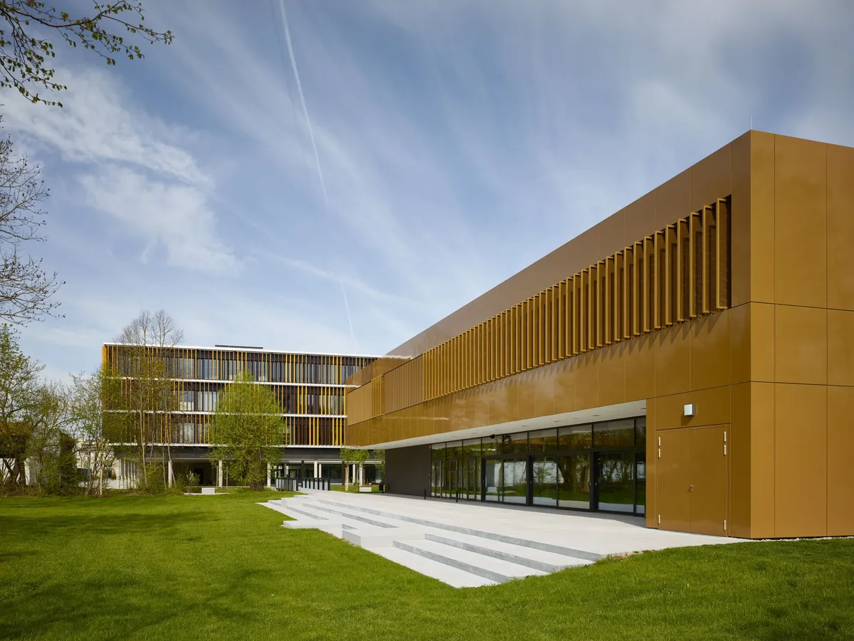 Werner-Heisenberg-Gymnasium