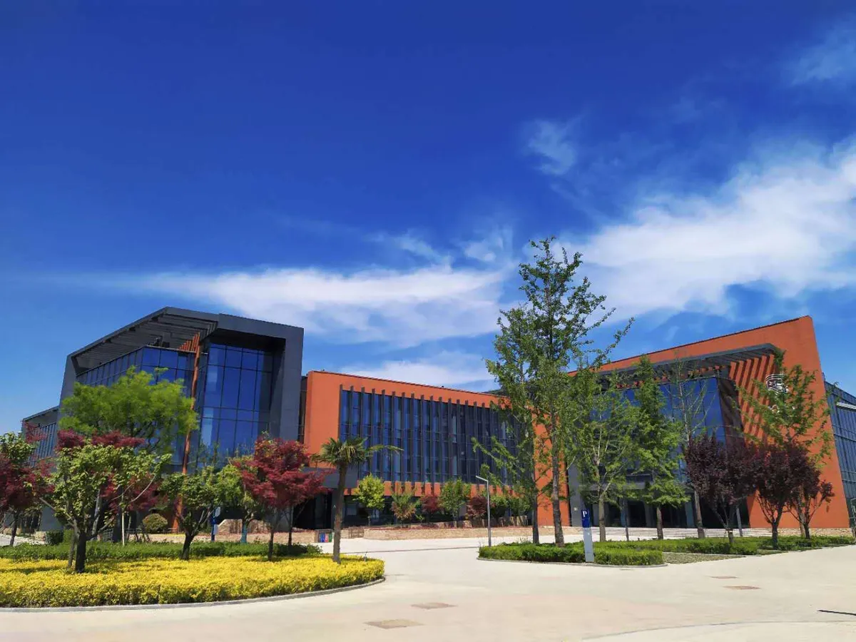 Xi'an Liangjiatan International School