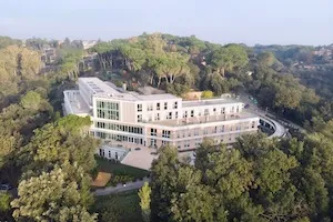 Rome International School