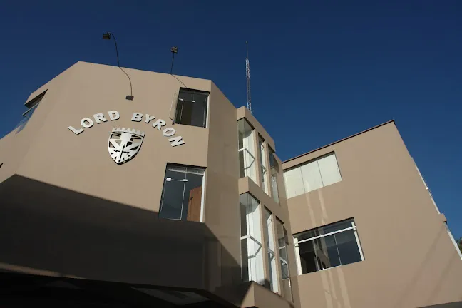 Institución Educativa Privada Lord Byron