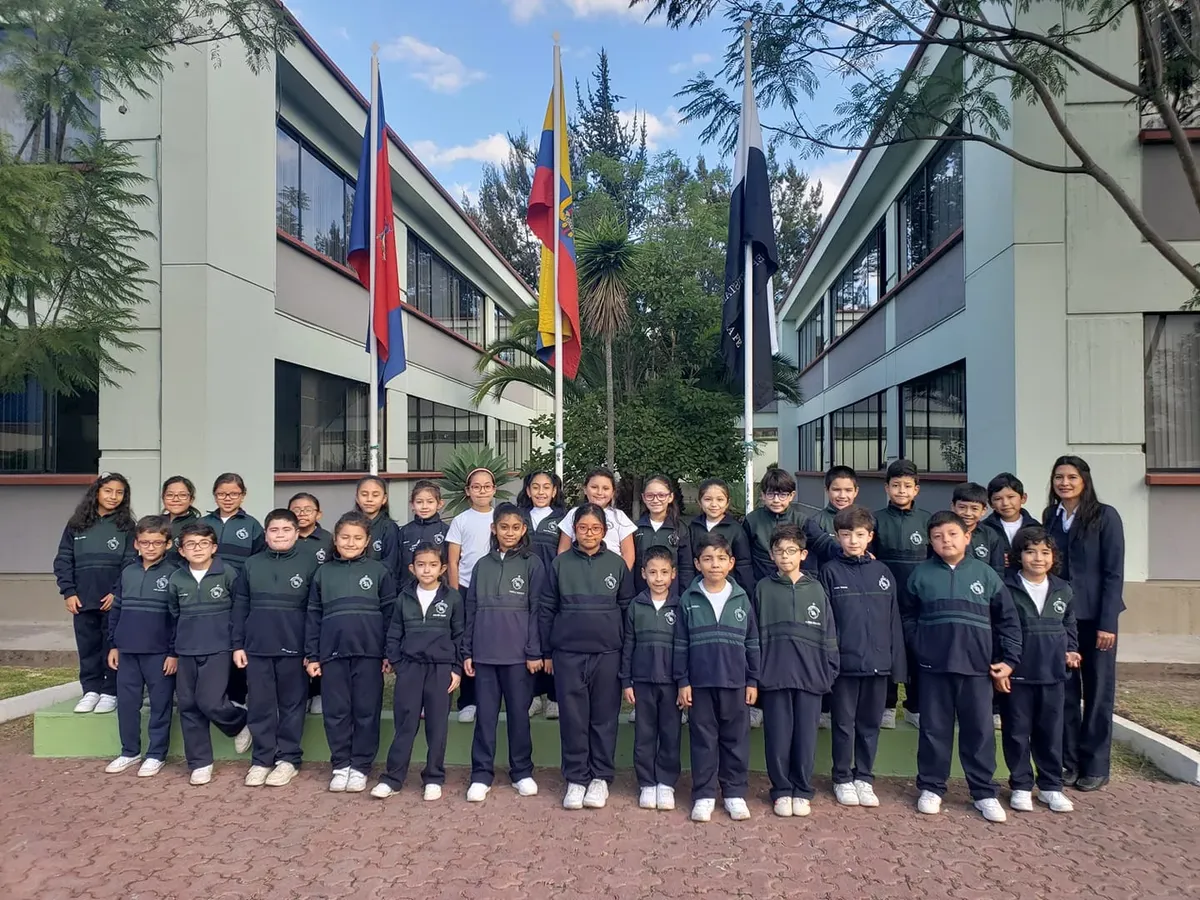 Unidad Educativa Saint Dominic School