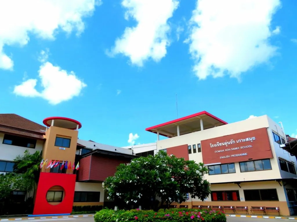 Oonrak Koh Samui School