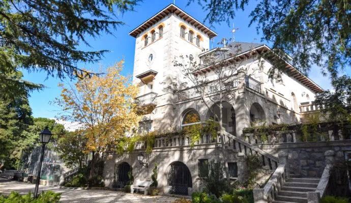 Green Stone British International School