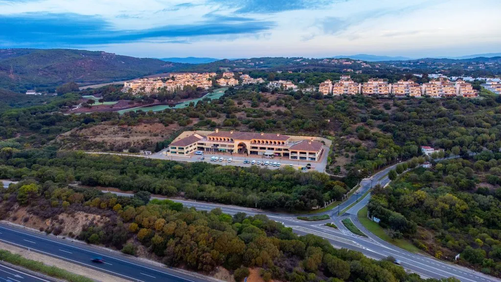 Schellhammer International School