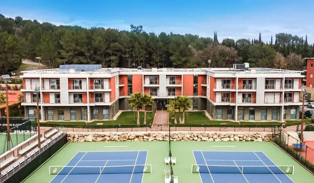 Mouratoglou International School