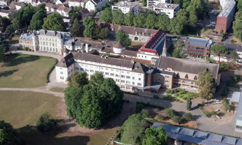 Notre Dame International High School — photo 1