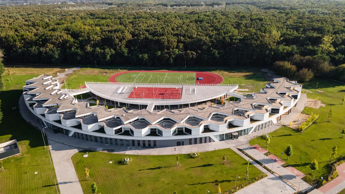 International School of Debrecen