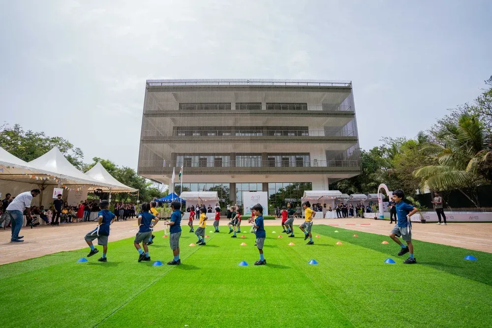 Ruh Continuum School and SSVM