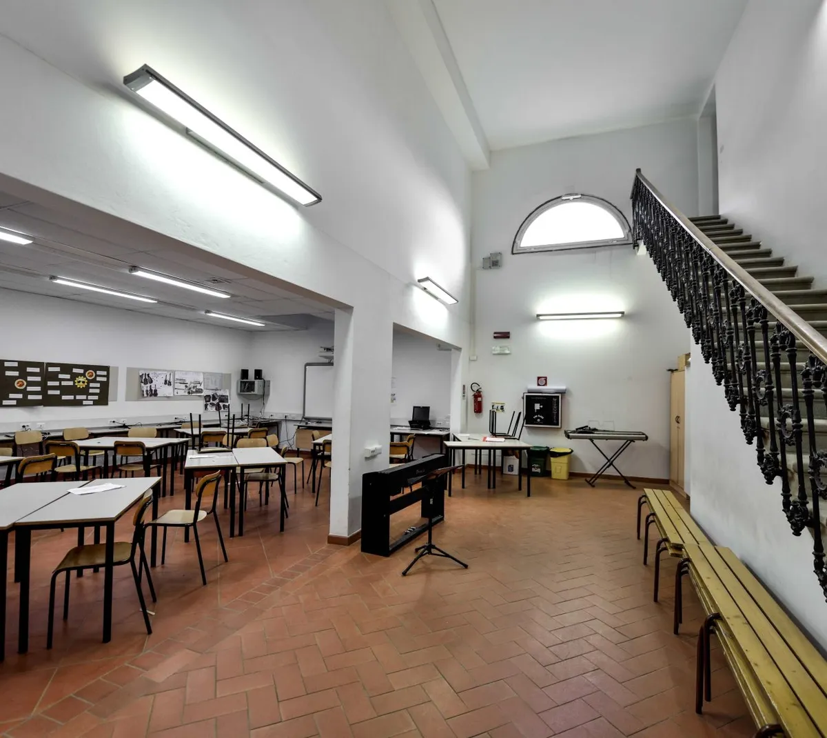Lycée Victor Hugo - French International School in Florence — photo 5