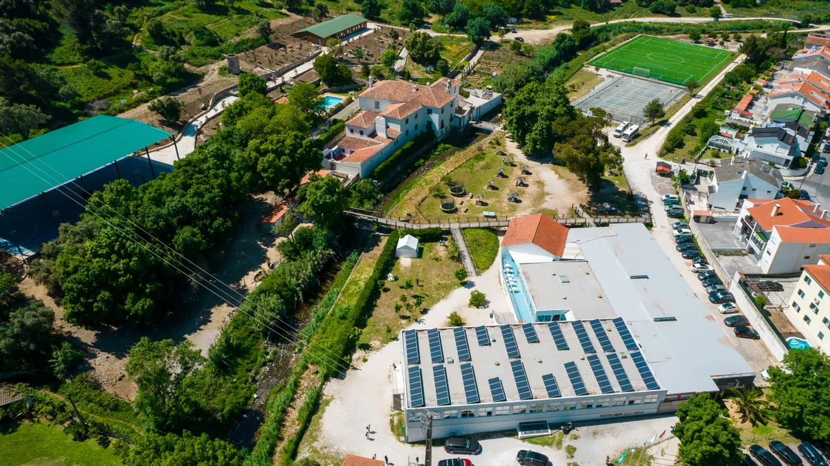 Oeiras International School