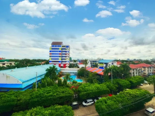 Yangon International School — photo 1