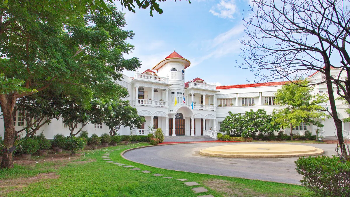 Charter International School