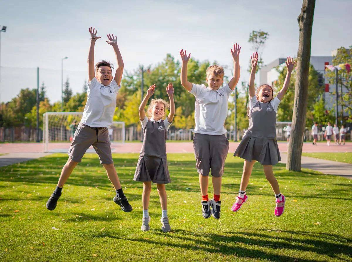 Cambridge School of Bucharest